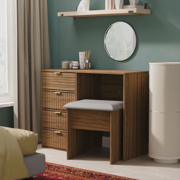 Carousel navigation image position 1 of 8