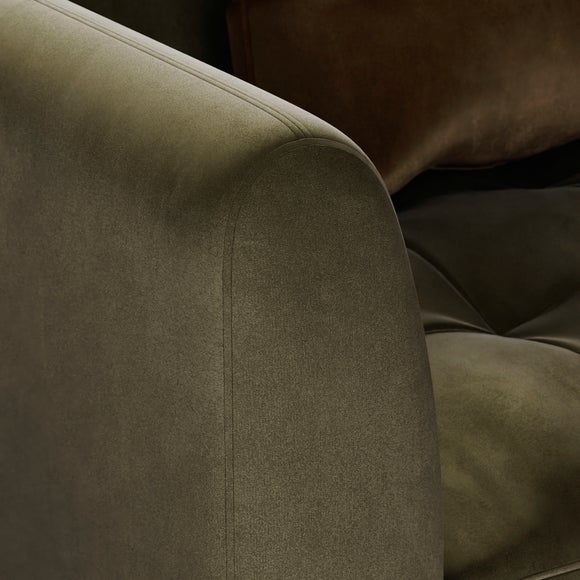 Carousel navigation image position 4 of 9