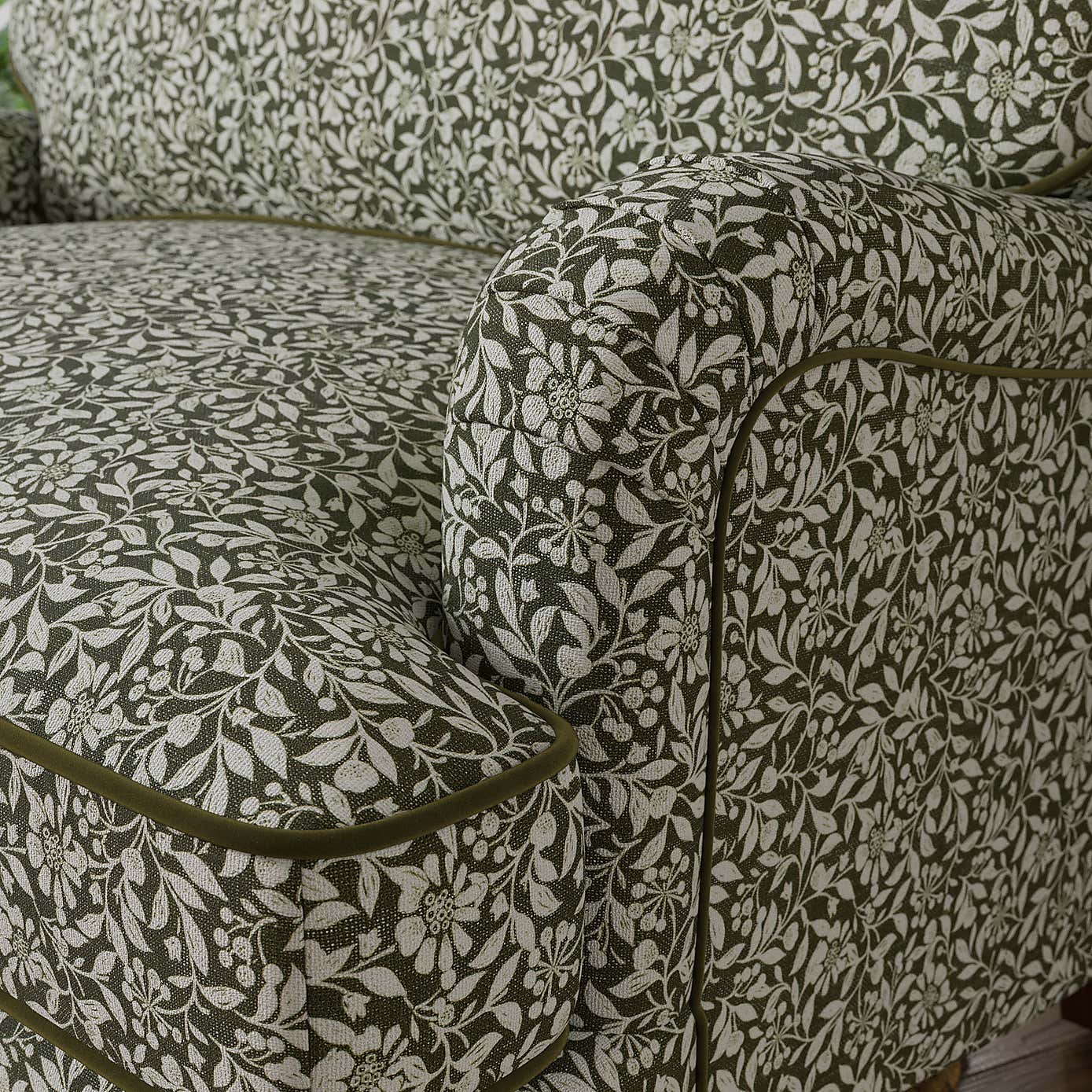 Carousel zoom image position 3 of 9