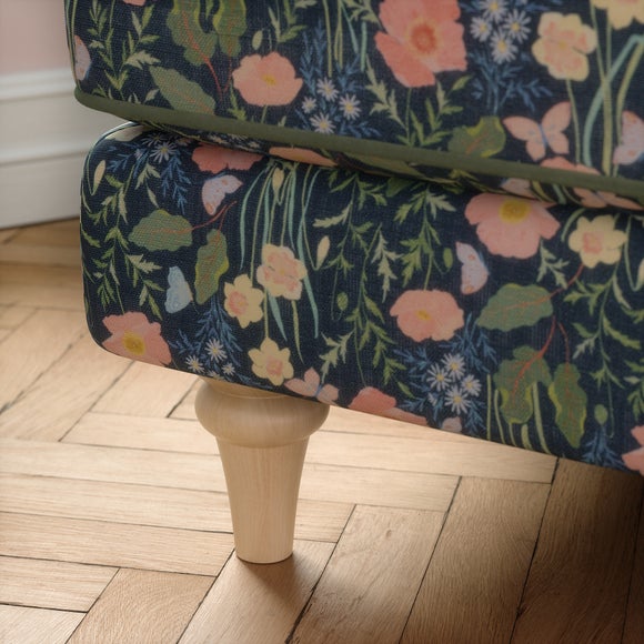 Carousel navigation image position 4 of 8