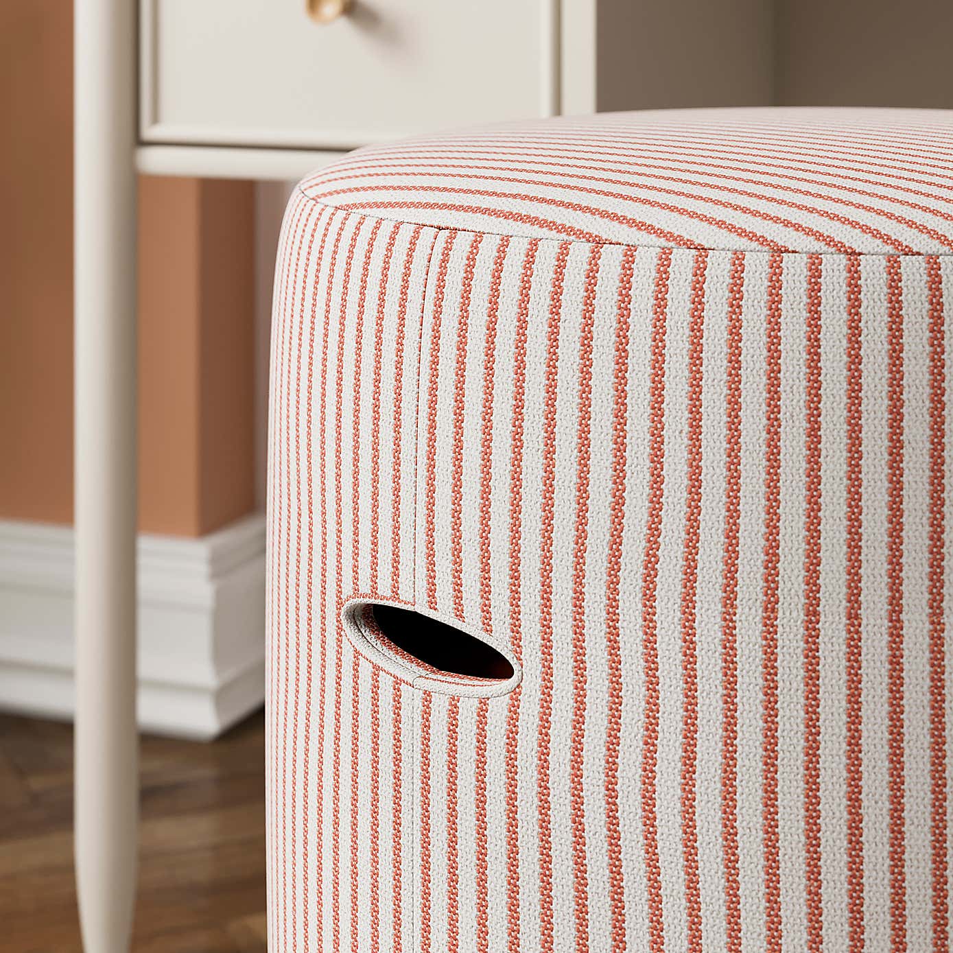 Carousel zoom image position 3 of 9