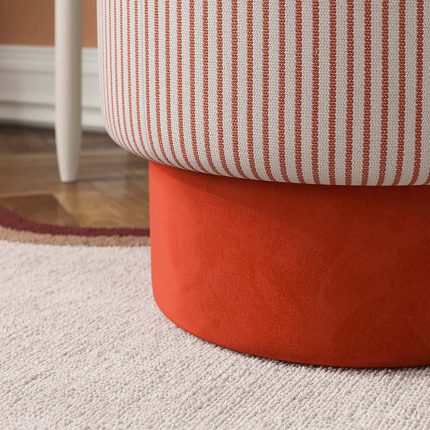 Carousel zoom image position 4 of 9