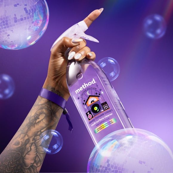 Carousel navigation image position 3 of 6