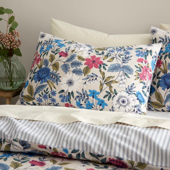 Carousel navigation image position 2 of 8