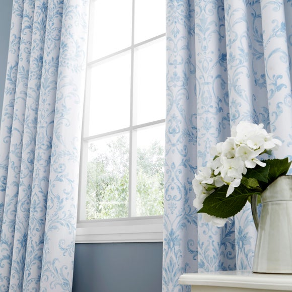 Carousel navigation image position 3 of 4