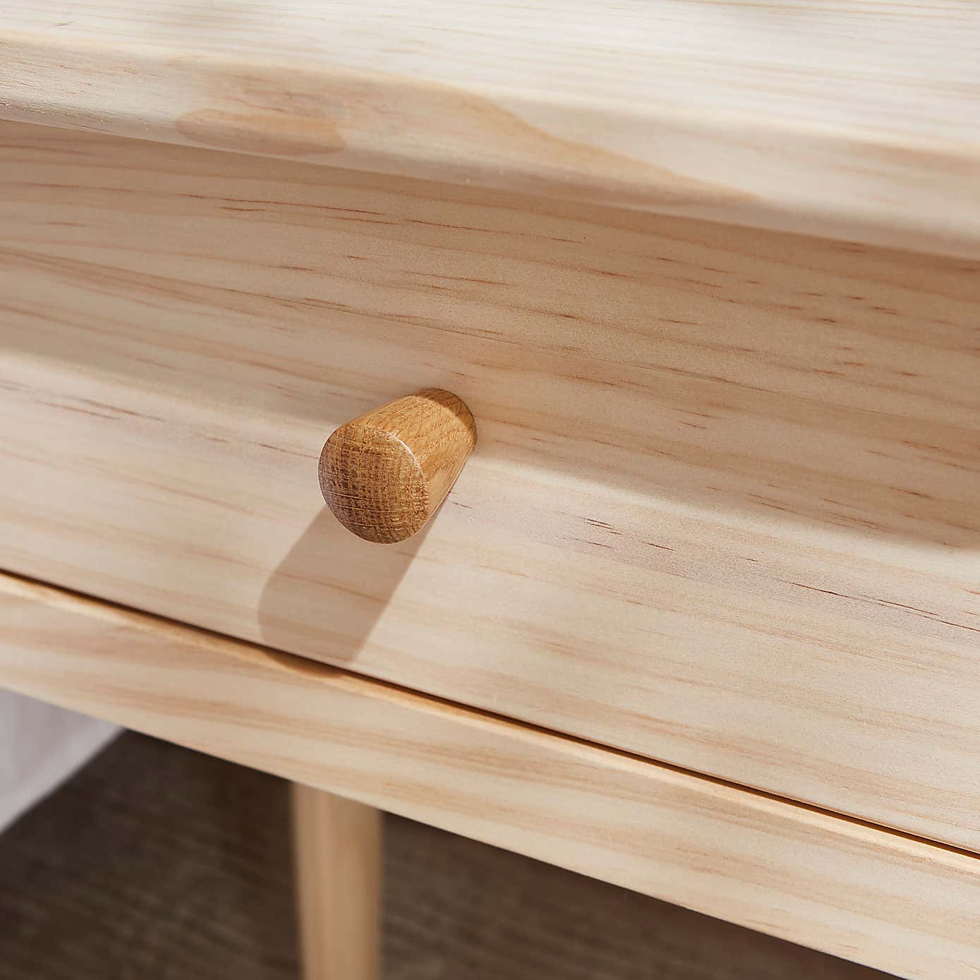 Carousel zoom image position 4 of 7