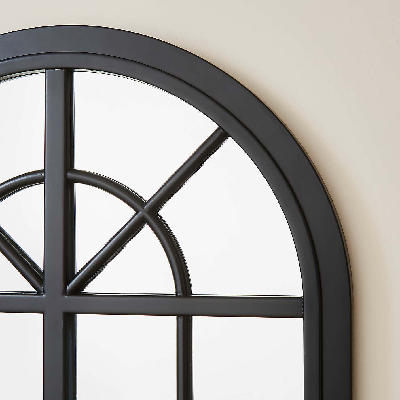 Carousel zoom image position 3 of 4