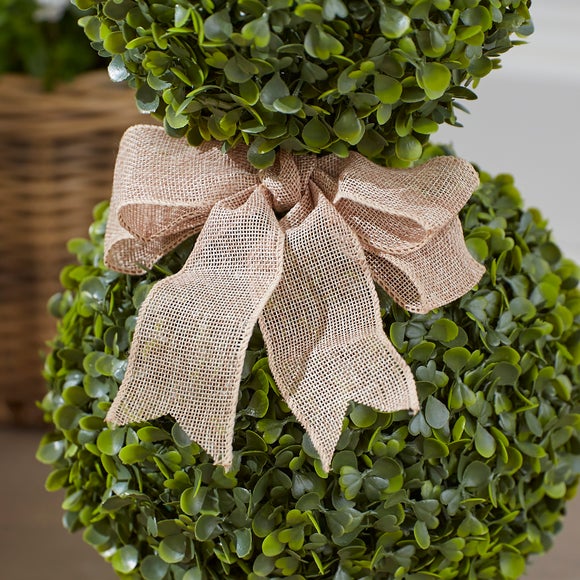 Carousel navigation image position 2 of 2