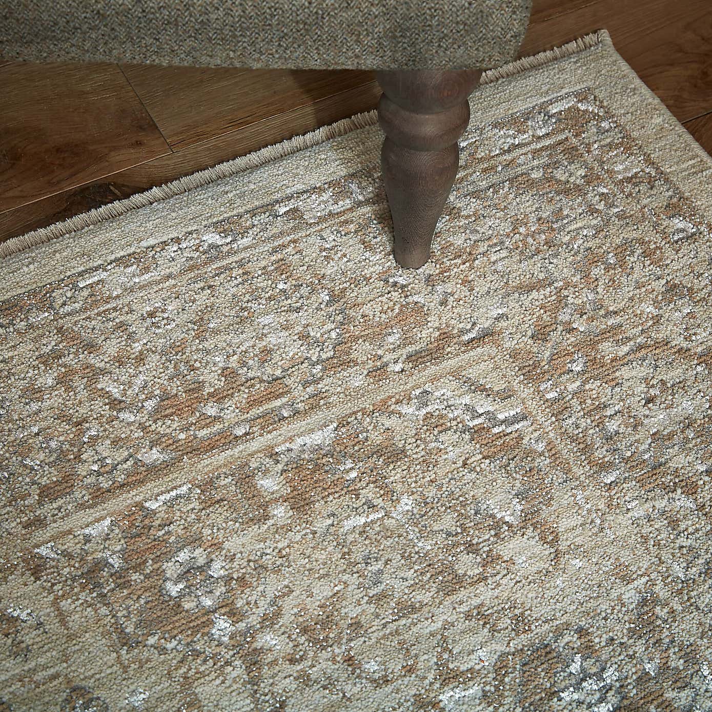 Carousel zoom image position 6 of 7