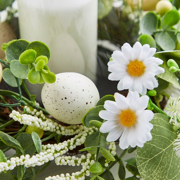 Carousel navigation image position 2 of 3