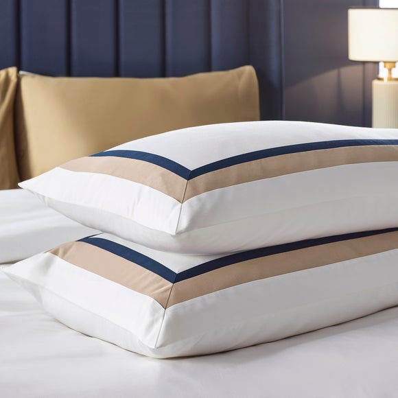 Carousel navigation image position 3 of 5