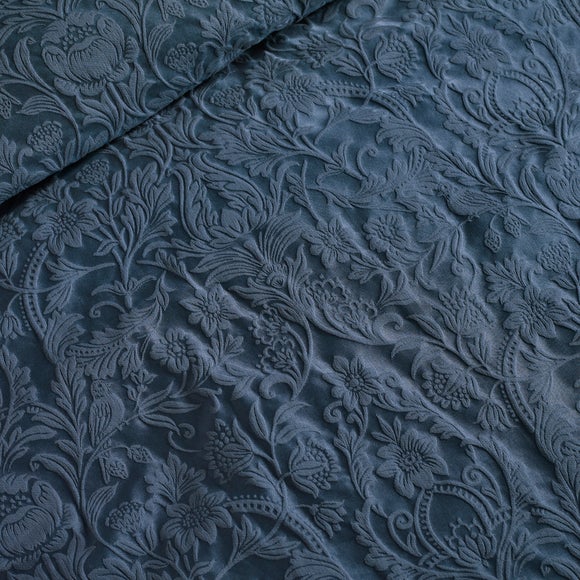 Carousel navigation image position 3 of 5