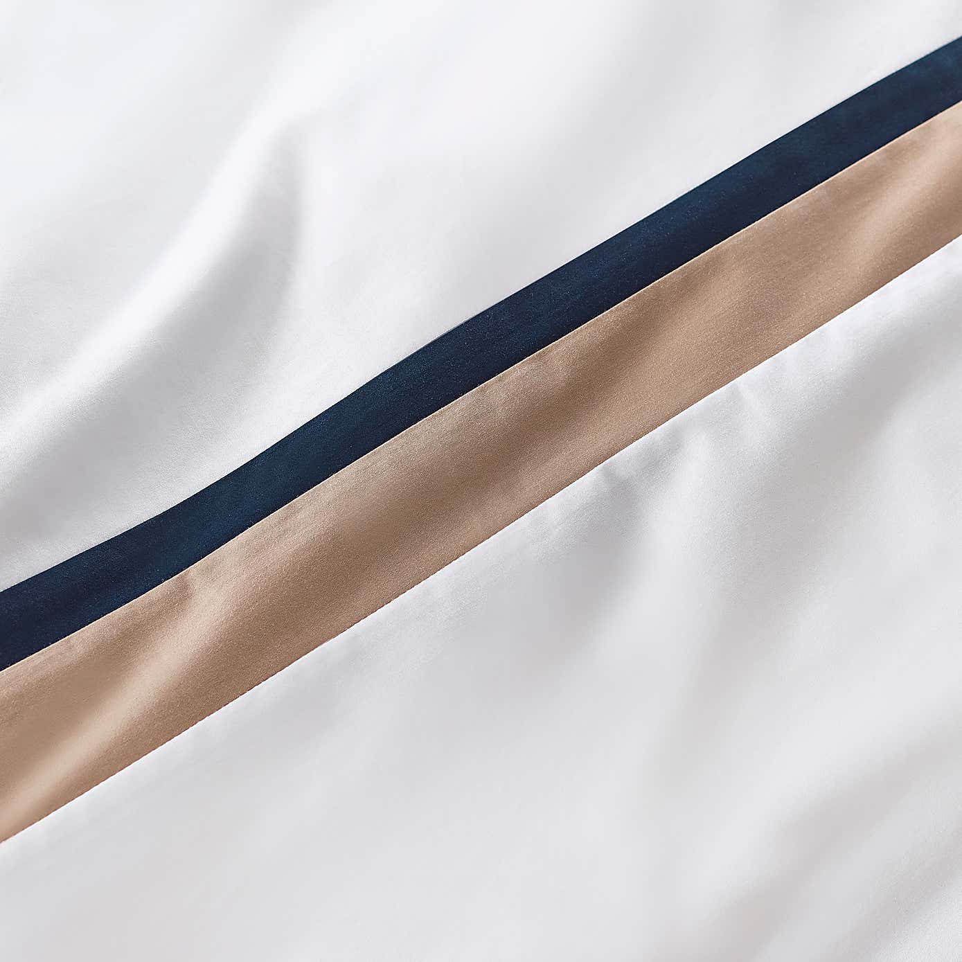 Carousel zoom image position 3 of 3