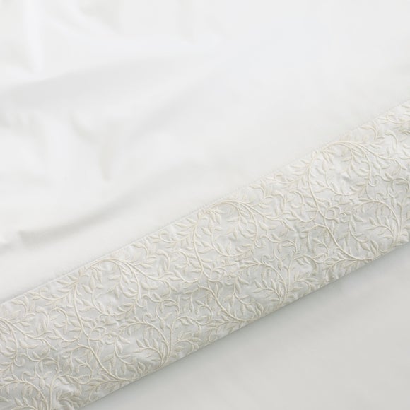 Carousel navigation image position 3 of 5