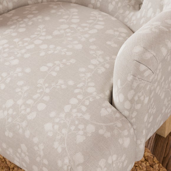 Carousel navigation image position 4 of 9