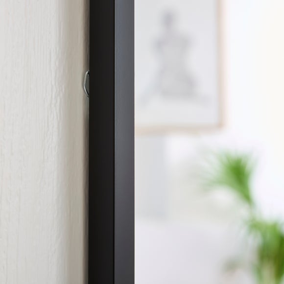 Carousel navigation image position 2 of 3