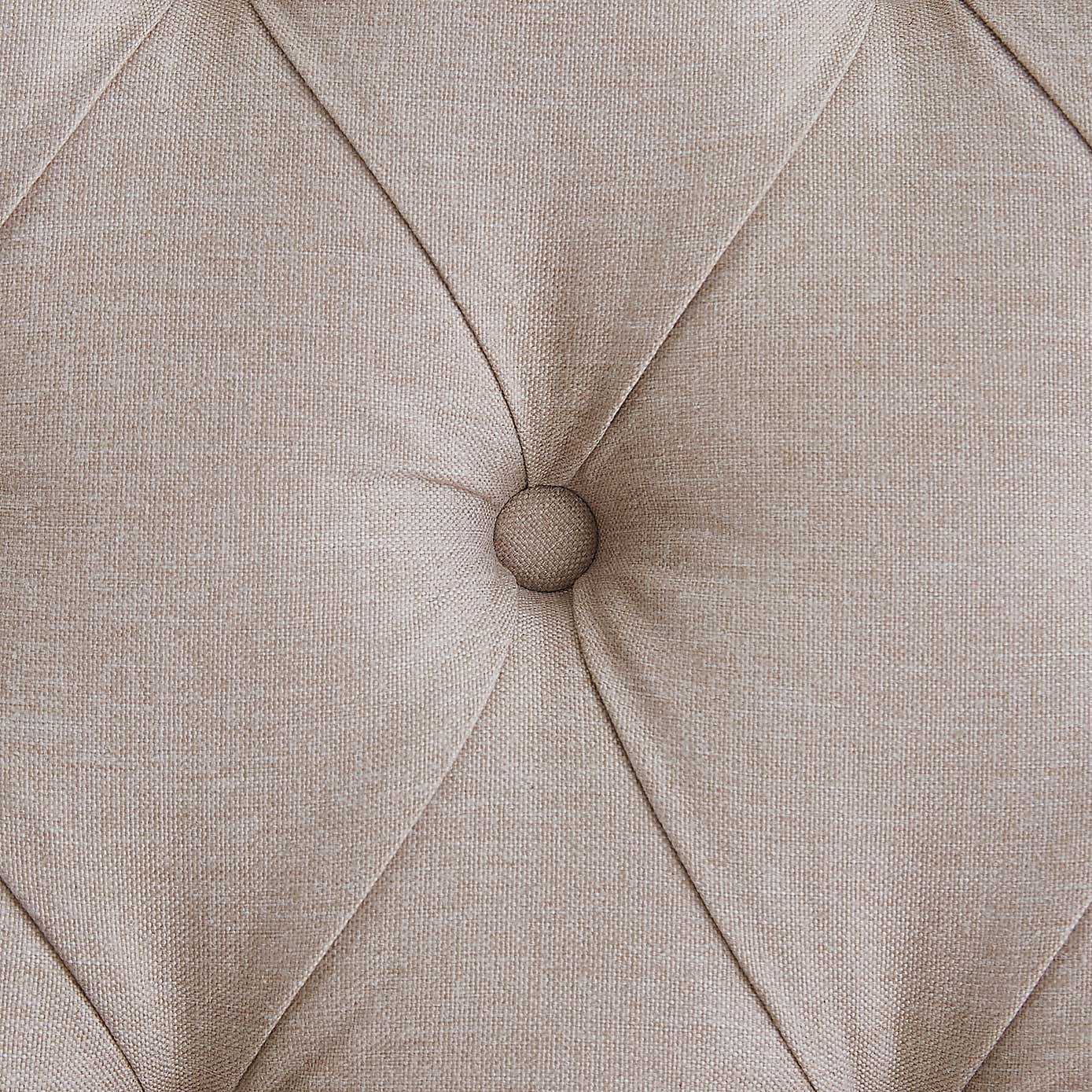 Carousel zoom image position 4 of 7