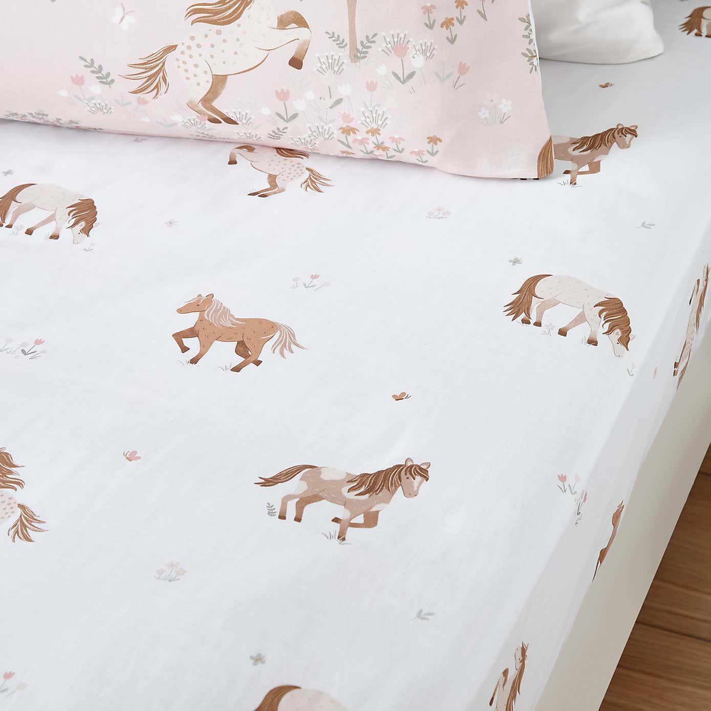 Carousel zoom image position 2 of 5