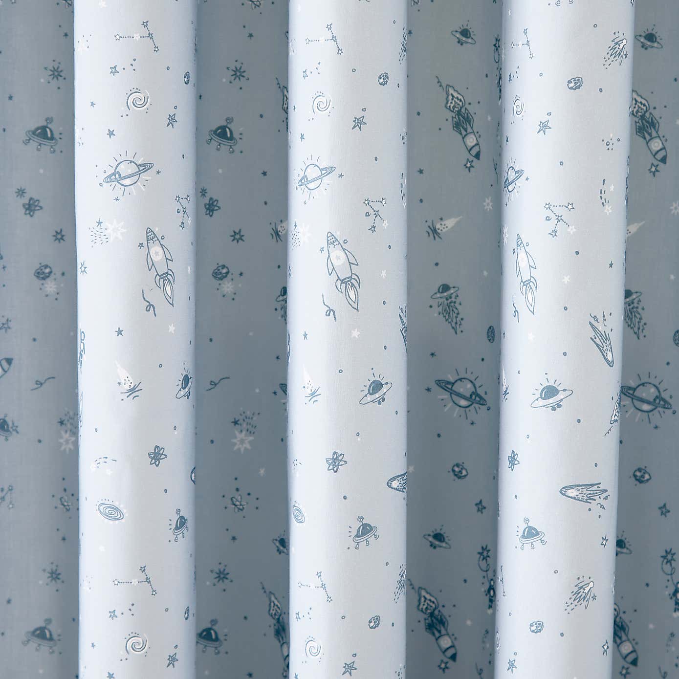 Carousel zoom image position 3 of 4