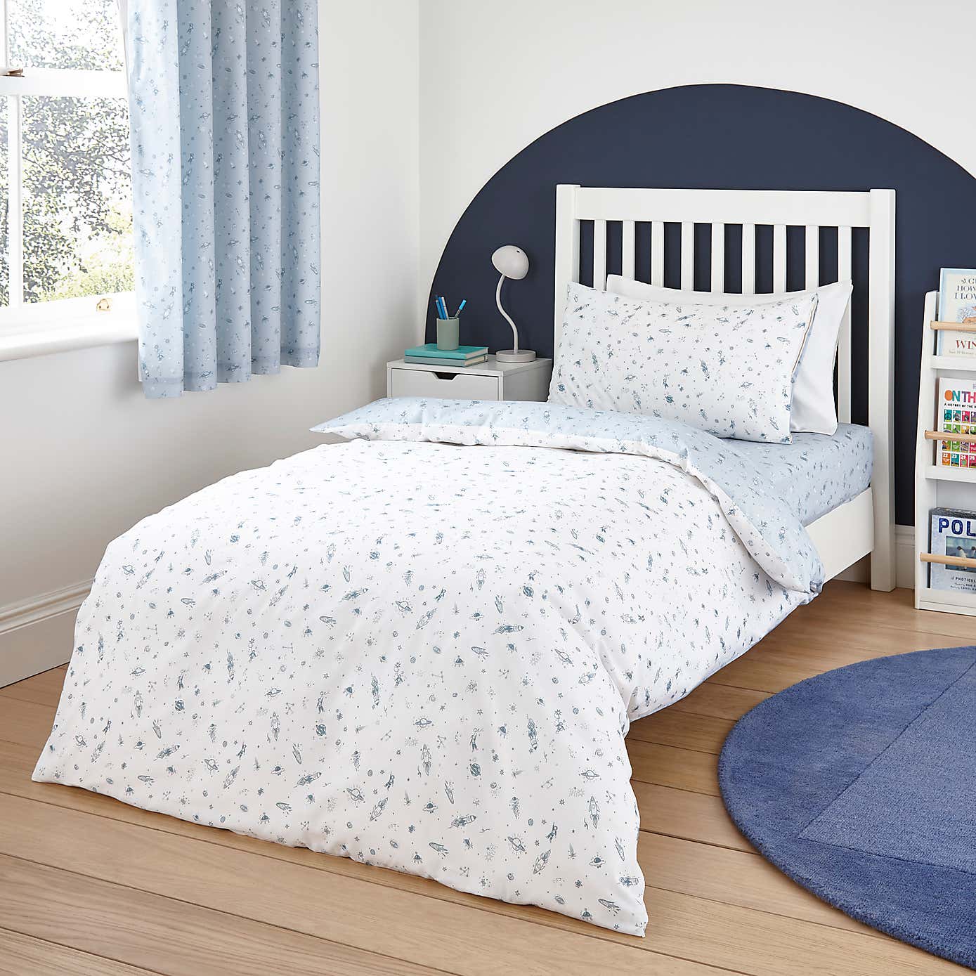 Carousel zoom image position 4 of 5