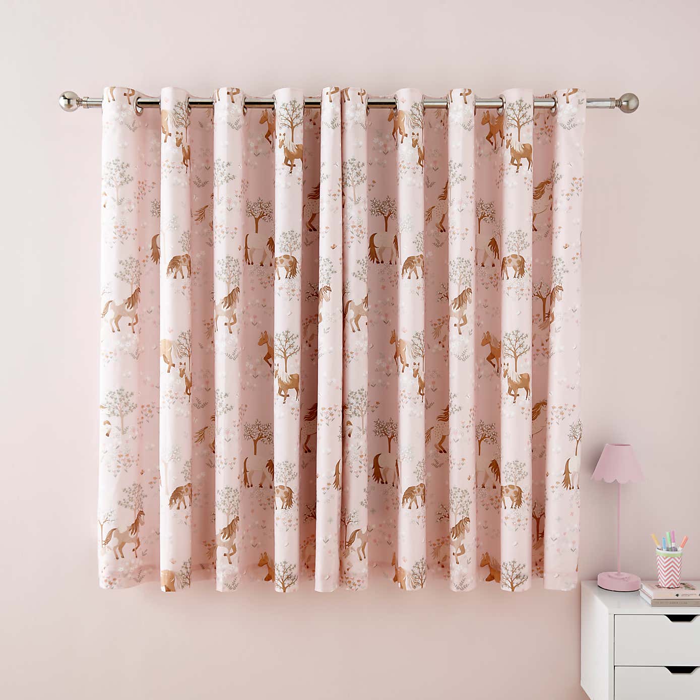 Carousel zoom image position 4 of 4