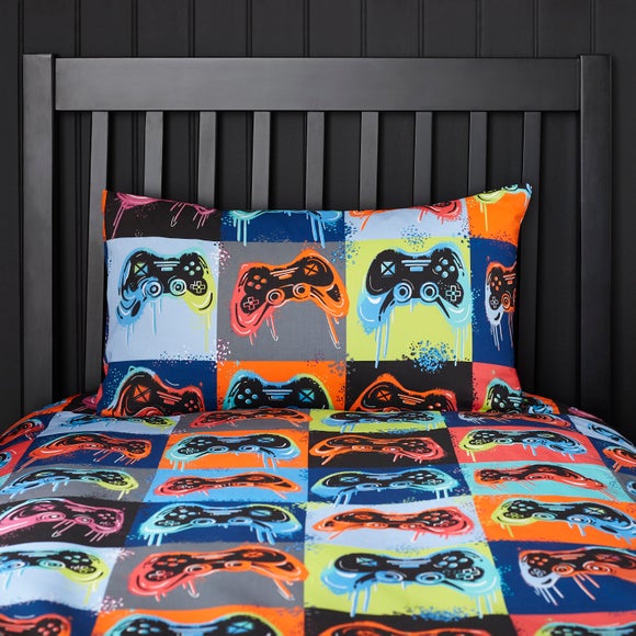 Carousel navigation image position 2 of 3