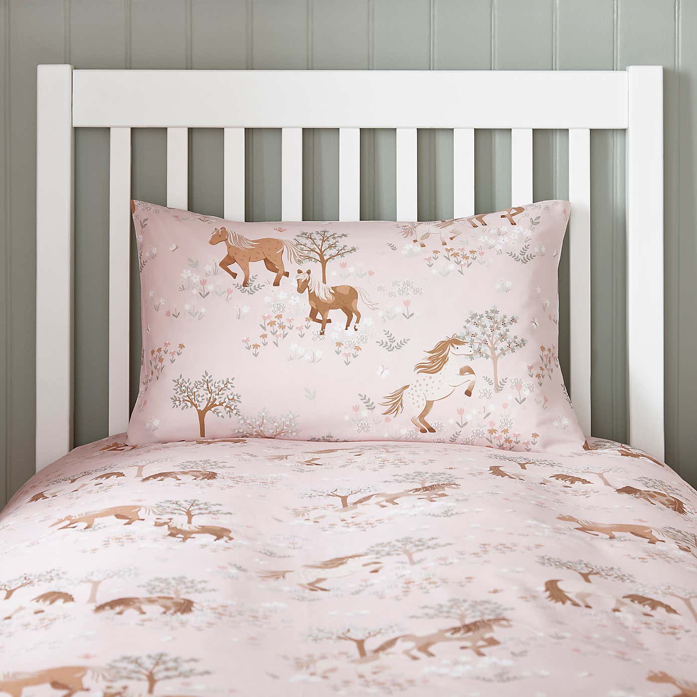 Carousel zoom image position 2 of 8