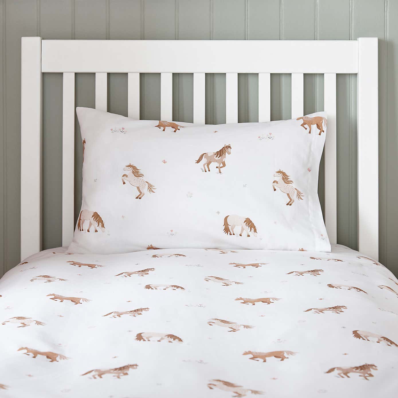 Carousel zoom image position 4 of 8