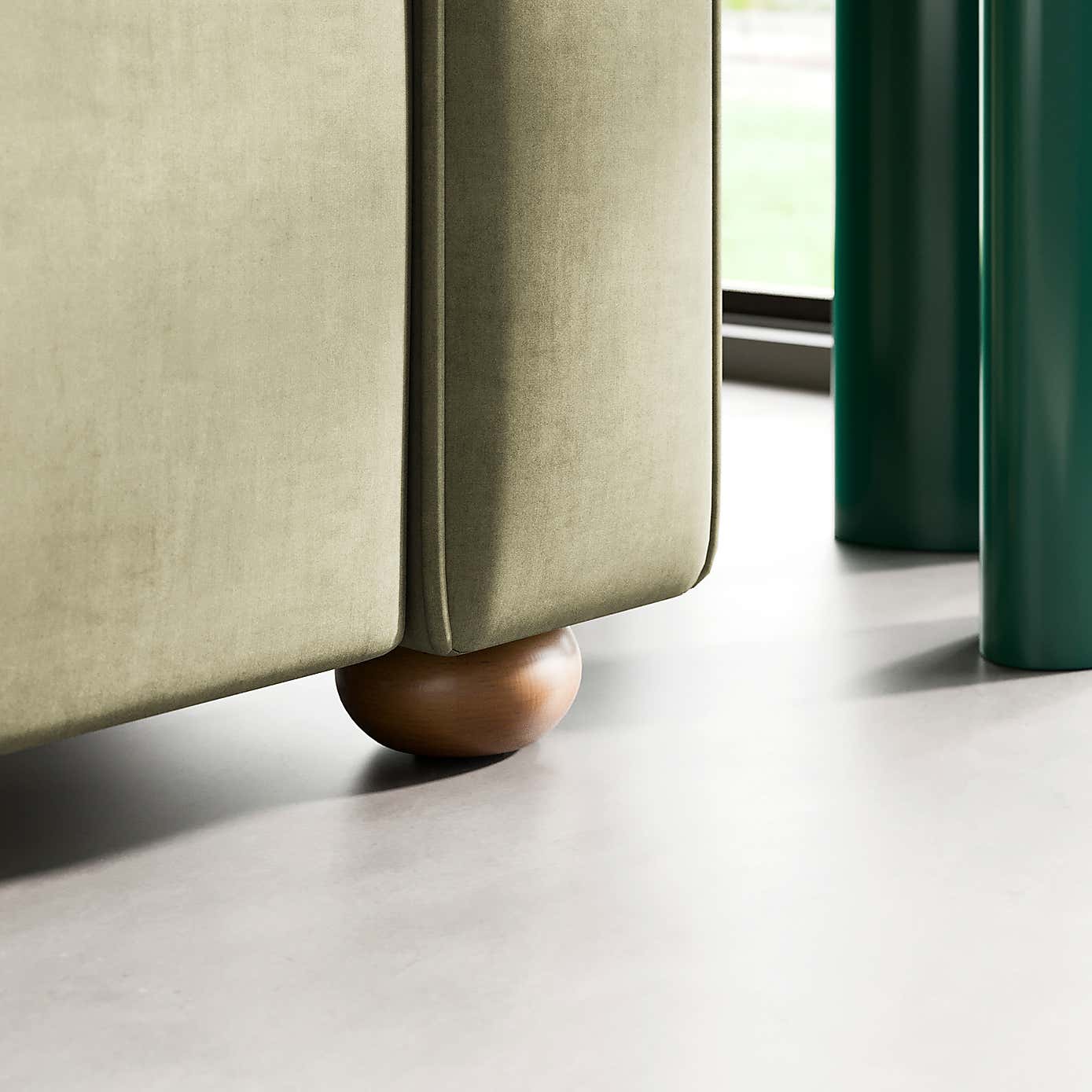 Carousel zoom image position 5 of 9