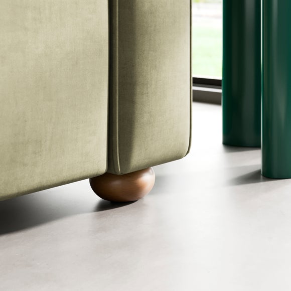 Carousel navigation image position 5 of 10