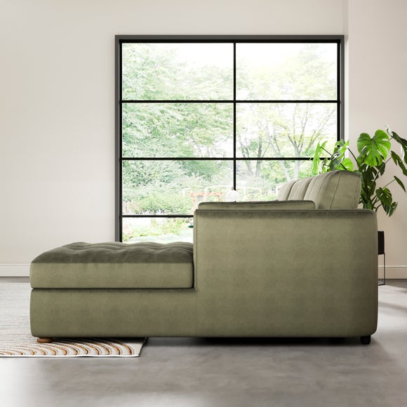 Carousel navigation image position 3 of 9