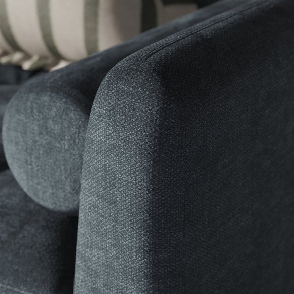 Carousel navigation image position 4 of 6