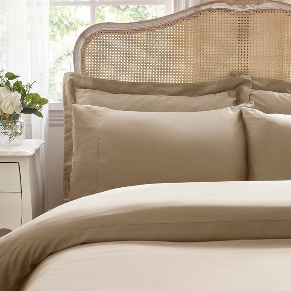 Carousel navigation image position 2 of 3