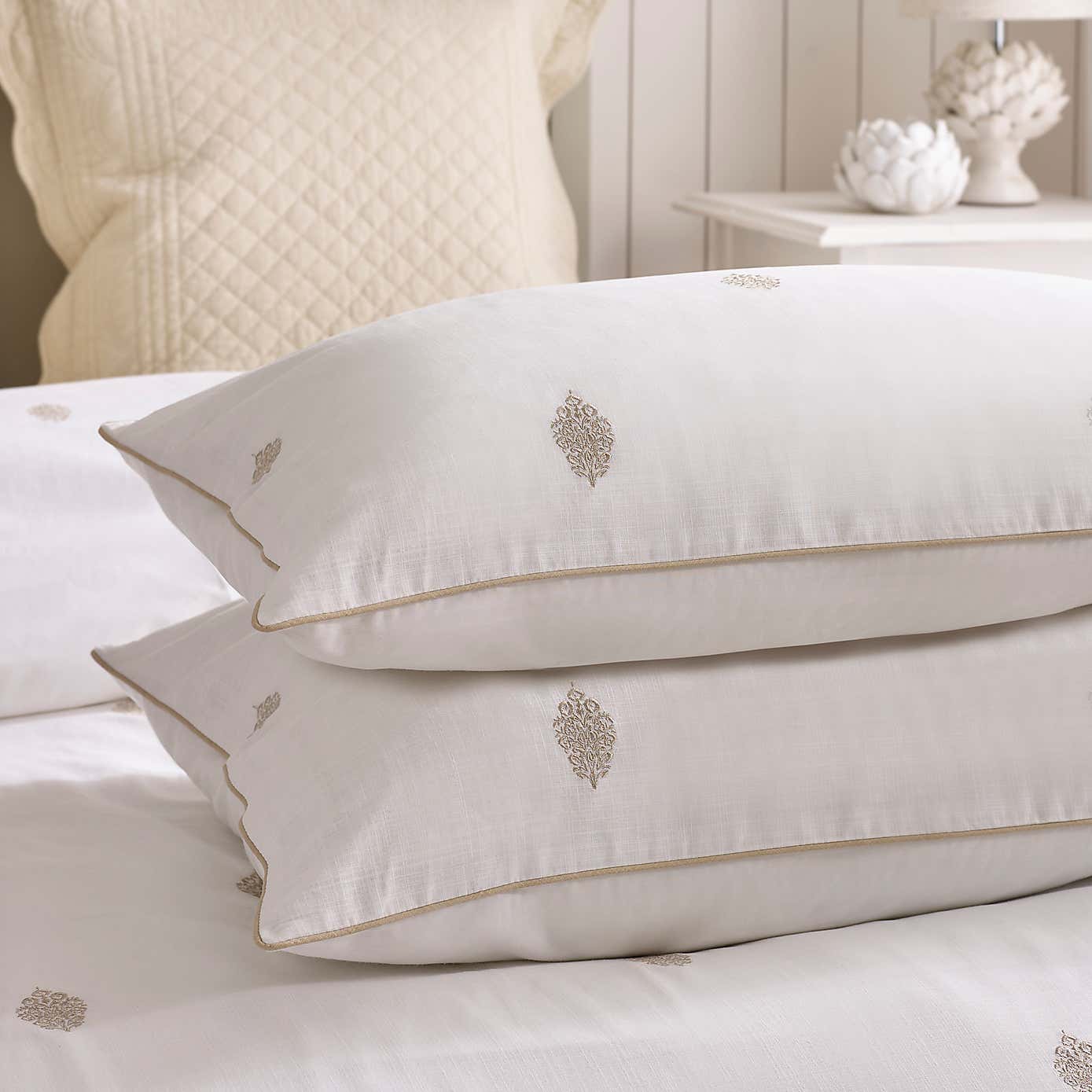 Carousel zoom image position 5 of 5