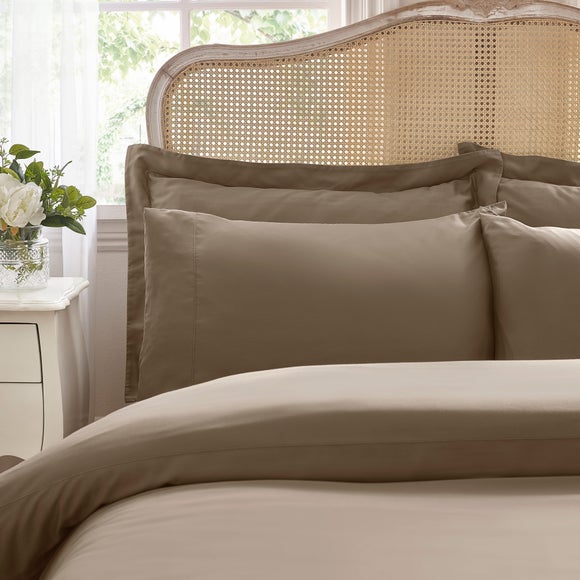 Carousel navigation image position 2 of 3