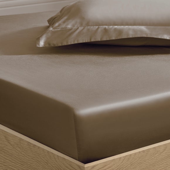 Dorma Luxury Temperature Control 100% TENCEL Fitted Sheet