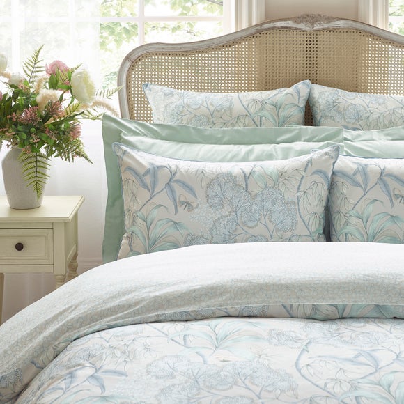 Carousel navigation image position 2 of 6