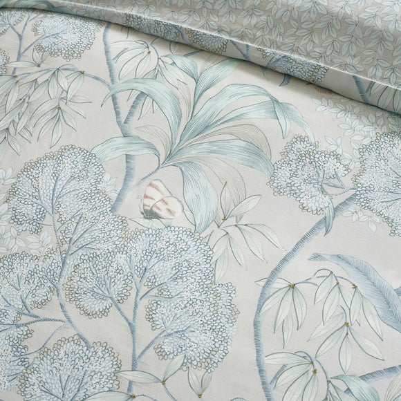 Carousel navigation image position 3 of 6