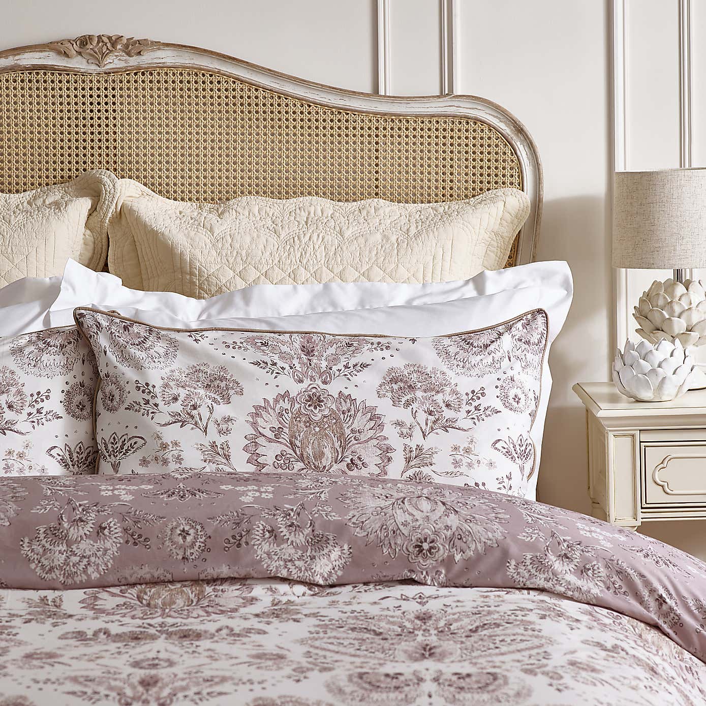 Carousel zoom image position 2 of 5