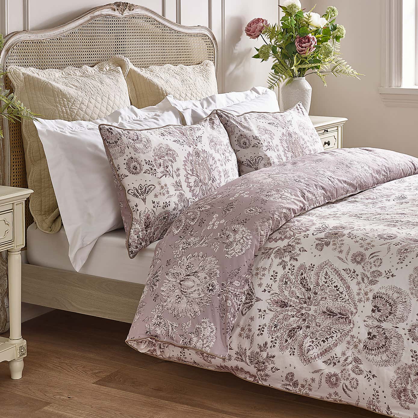 Carousel zoom image position 5 of 5