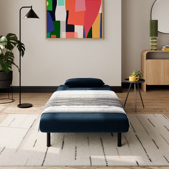 Carousel navigation image position 2 of 9