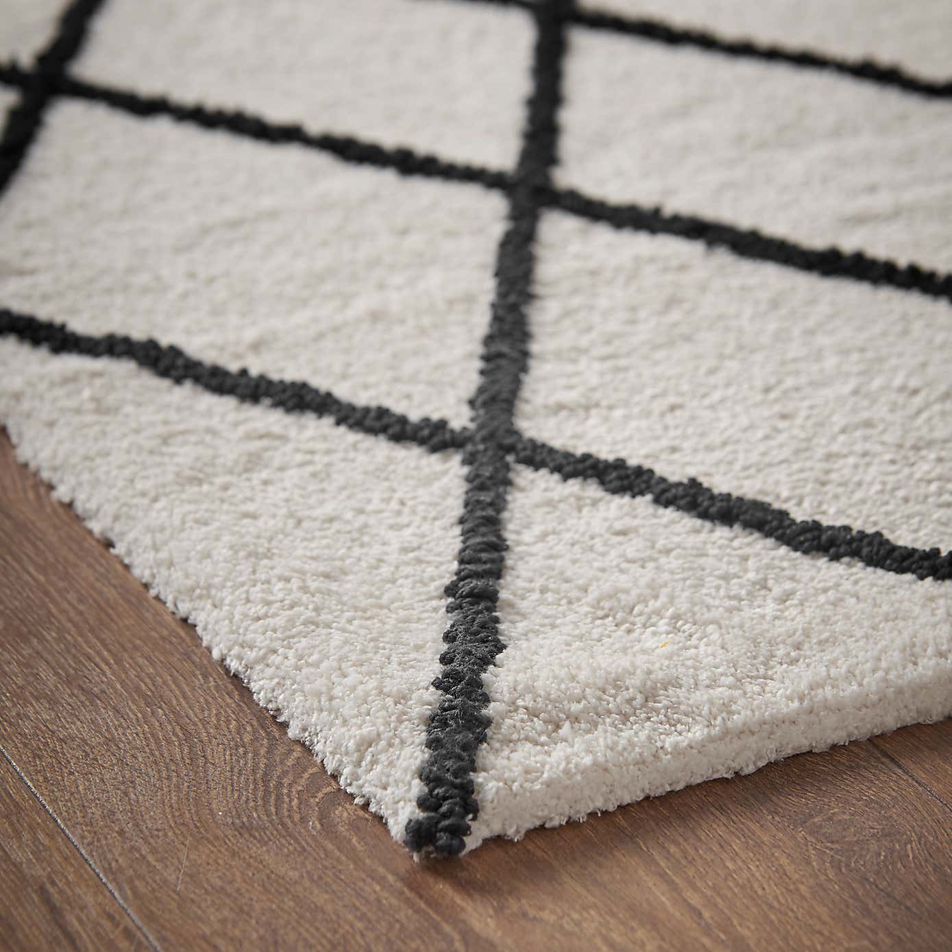 Carousel zoom image position 2 of 2