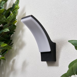 Curve Modern Led Outdoor Wall Light