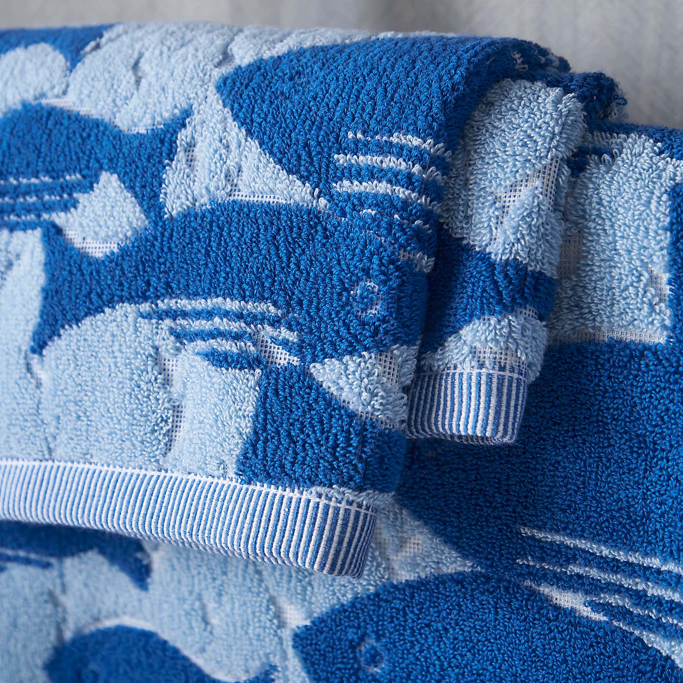 Carousel zoom image position 2 of 4