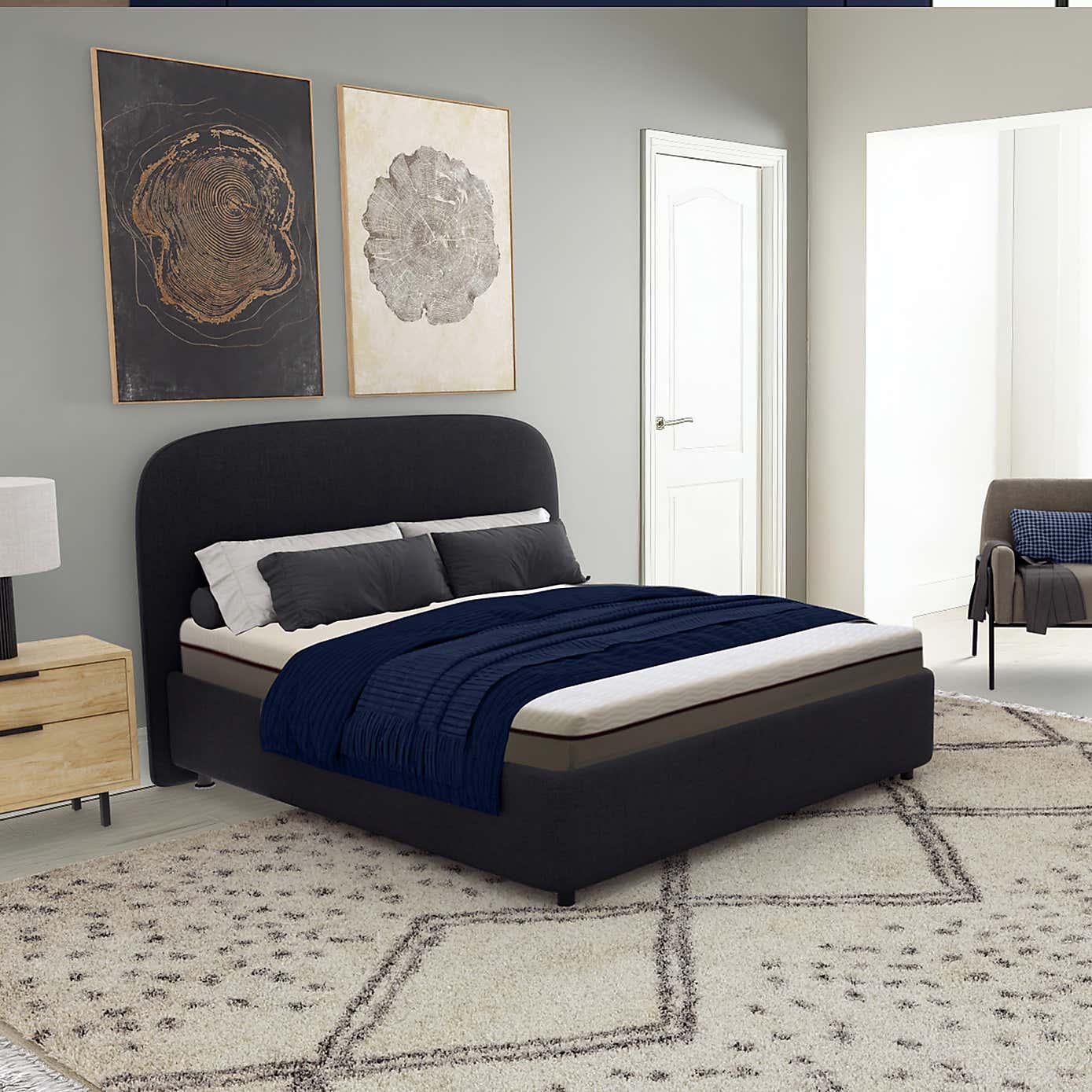 Carousel zoom image position 2 of 4