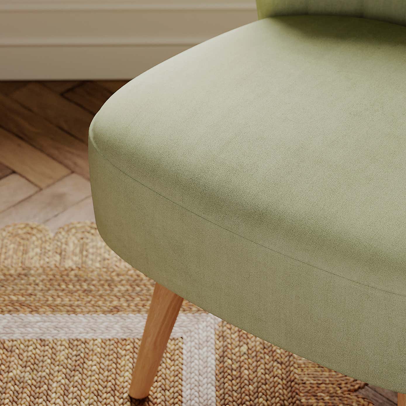 Carousel zoom image position 4 of 9