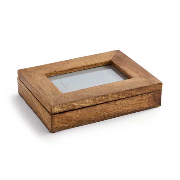 Carousel navigation image position 3 of 3