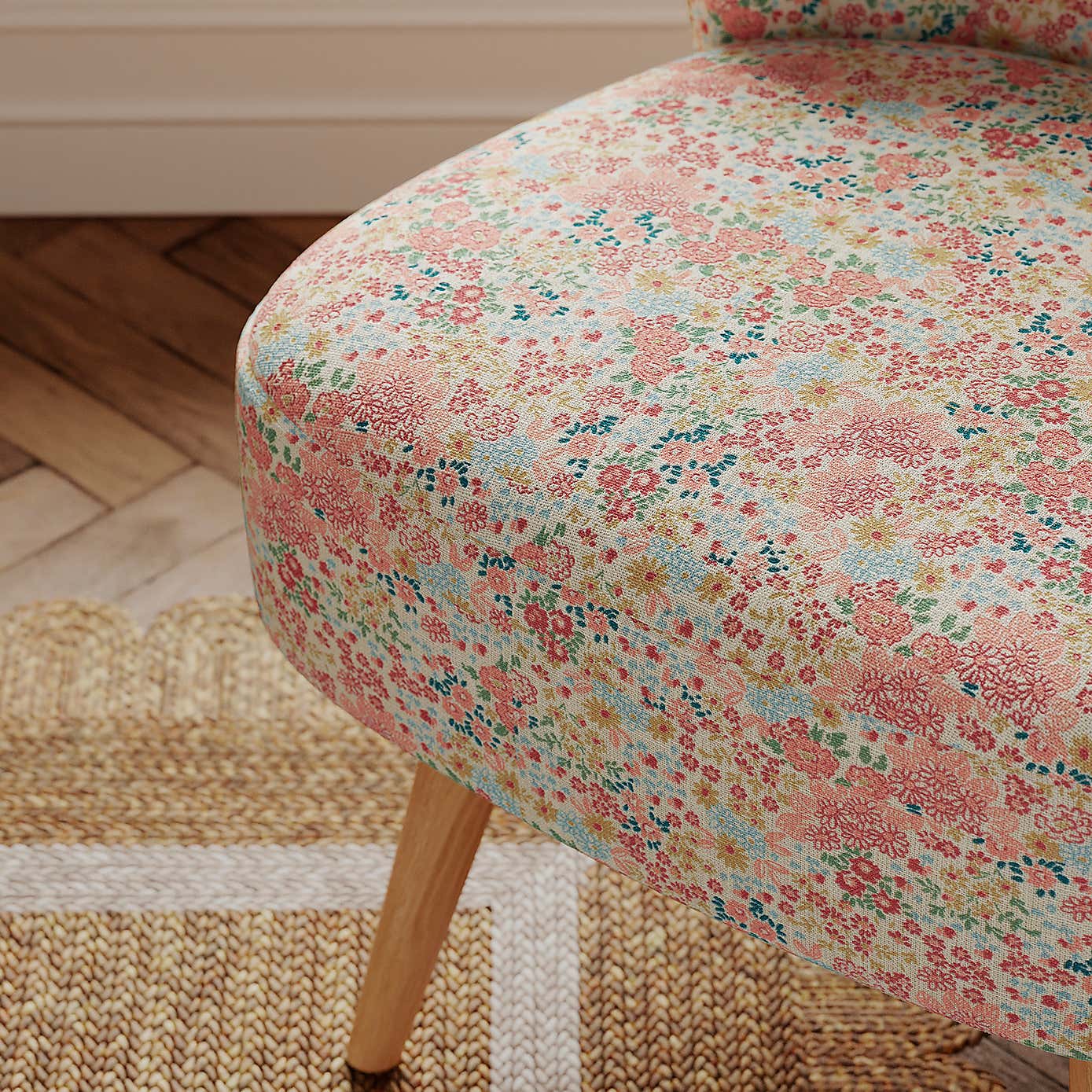 Carousel zoom image position 4 of 9