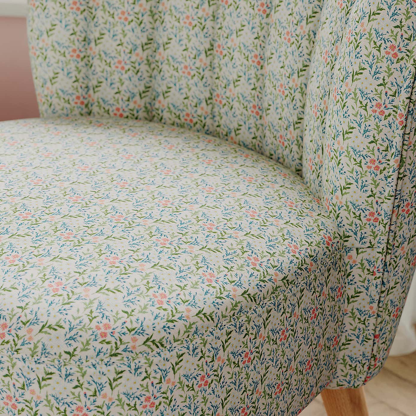 Carousel zoom image position 3 of 9