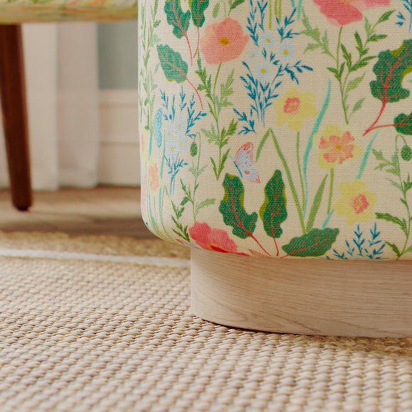 Carousel navigation image position 5 of 9